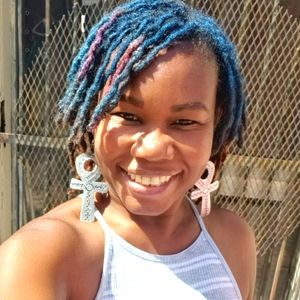 Meet your Posher, Neecee